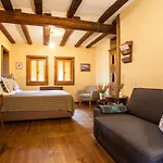 Lavanda 3*